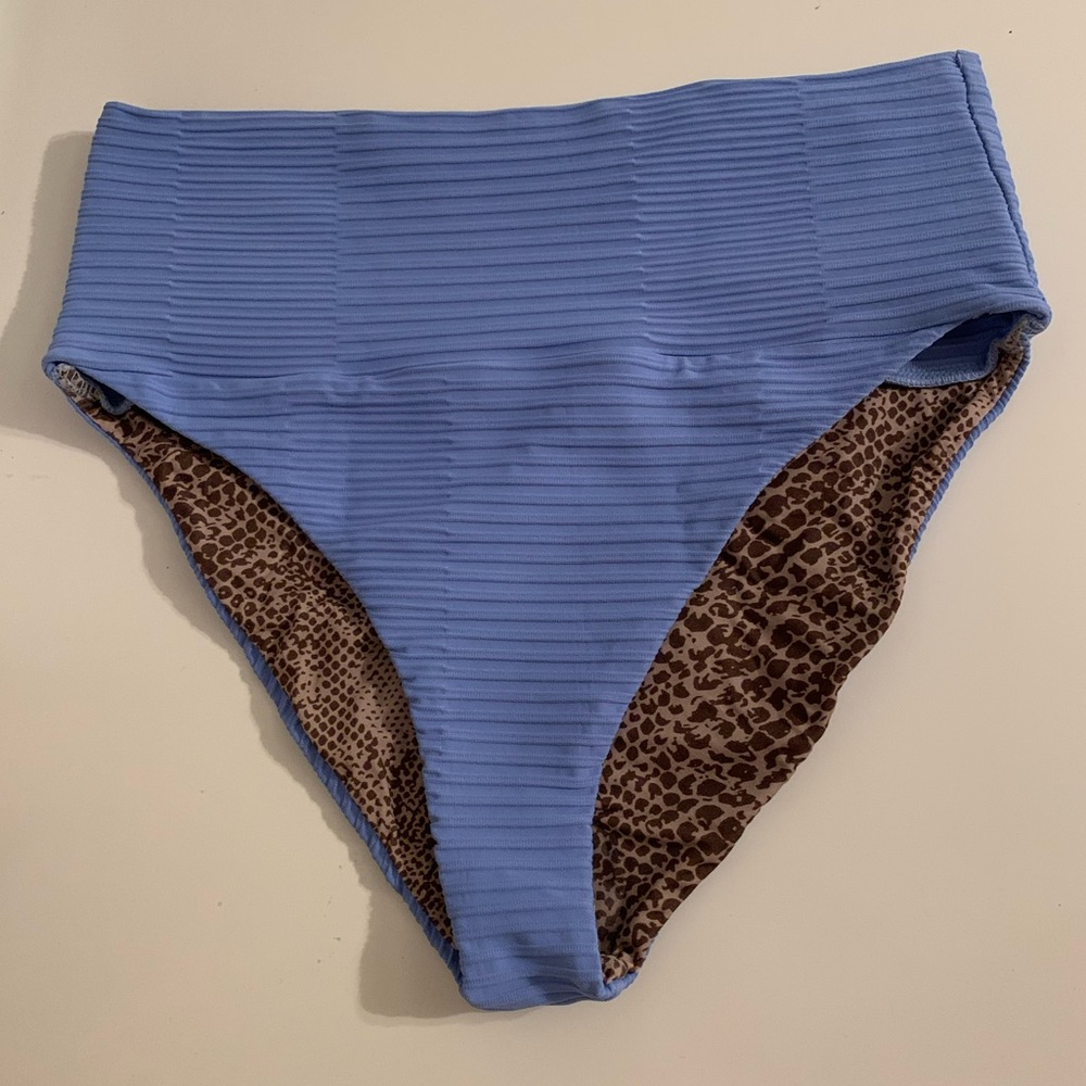 Dual Ribbed Echo bottoms in Seine